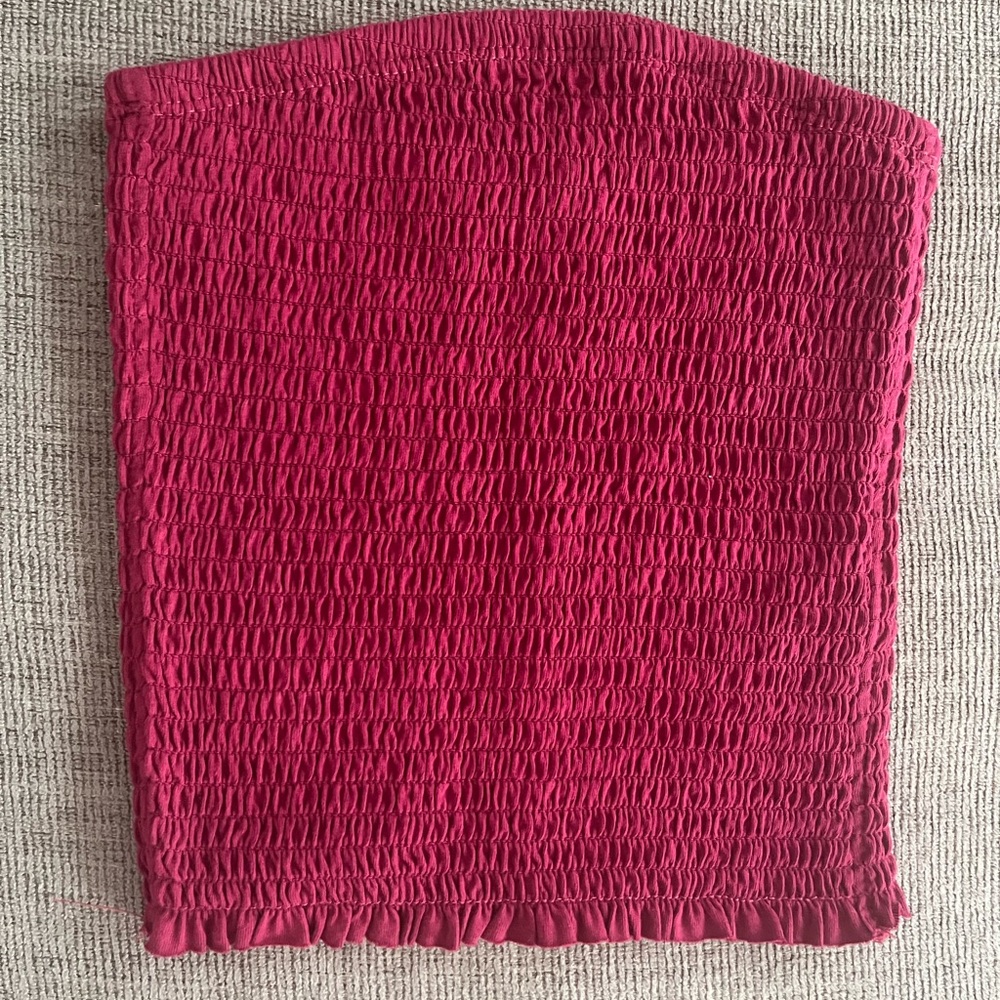 NEW Garage Smocked Tube Top – Size XXS
